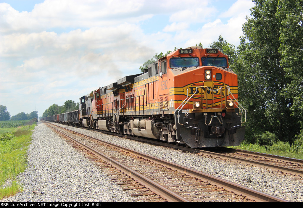 BNSF 5682, BNSF 4156 & CSX 7788